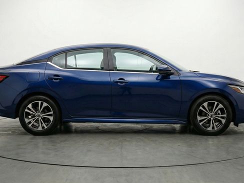 Used 2025 Nissan Sentra SV FWD image 11