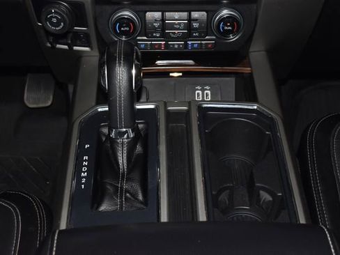 Used 2016 Ford F150 Lariat w/ Equipment Group 502A Luxury image 22