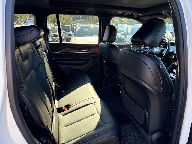 New 2026 Jeep Grand Cherokee Limited AWD/4WD image 20