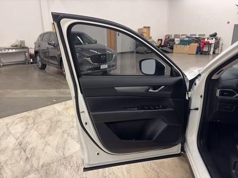 Used 2025 MAZDA CX-5 AWD 2.5 S w/ Select Package image 11
