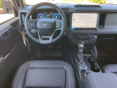 New 2026 Ford Bronco Badlands AWD/4WD image 14