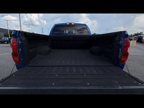 Used 2016 Toyota Tundra Limited w/ Limited Premium Package RWD image 8