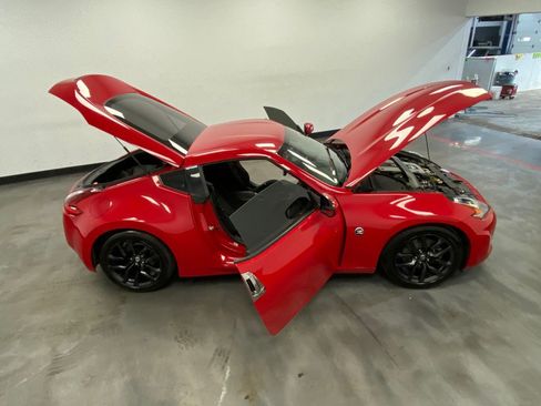 Used 2020 Nissan 370Z Coupe RWD image 45