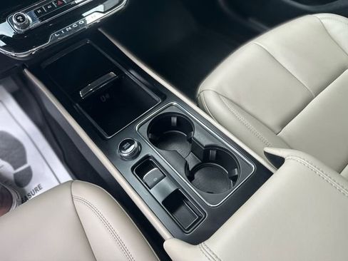 Used 2025 Lincoln Corsair FWD image 22