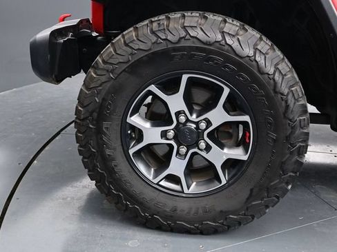 Used 2019 Jeep Wrangler Unlimited Rubicon AWD/4WD image 18