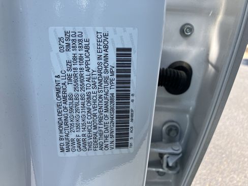 Used 2025 Honda Pilot EX-L image 37