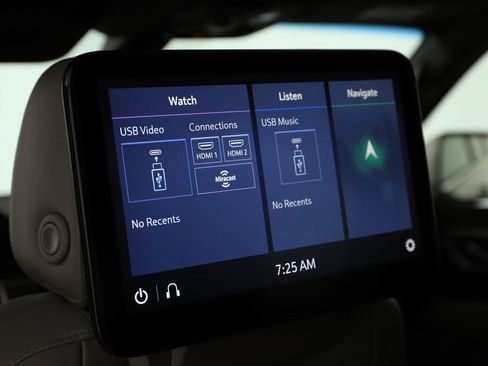 Used 2021 GMC Yukon SLT w/ SLT Luxury Plus Package AWD/4WD image 32