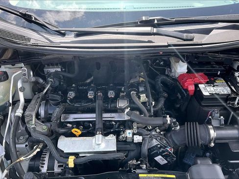Used 2023 Nissan Versa S FWD image 31