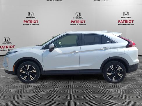 Used 2024 Mitsubishi Eclipse Cross SE AWD/4WD image 2