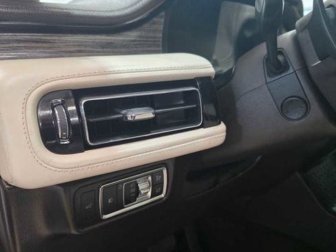 Used 2020 Lincoln Aviator Black Label image 12