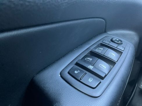 Used 2021 Jeep Grand Cherokee Laredo X AWD/4WD image 18