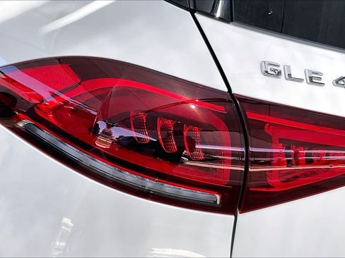Used 2023 Mercedes-Benz GLE 450 4MATIC image 29