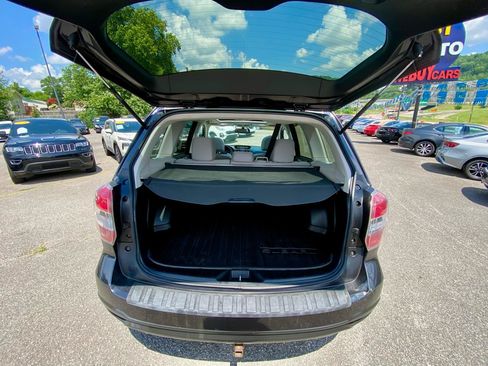 Used 2014 Subaru Forester 2.5i Premium AWD/4WD image 16