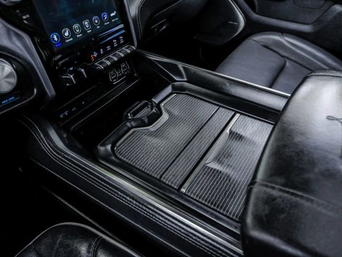 Used 2019 RAM 1500 Limited AWD/4WD image 32
