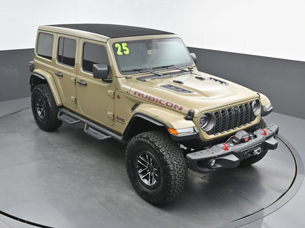 Used 2025 Jeep Wrangler Unlimited Rubicon AWD/4WD image 39