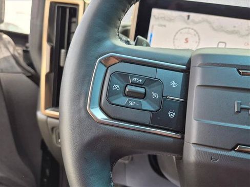 Used 2024 GMC Hummer EV 3X AWD/4WD image 11