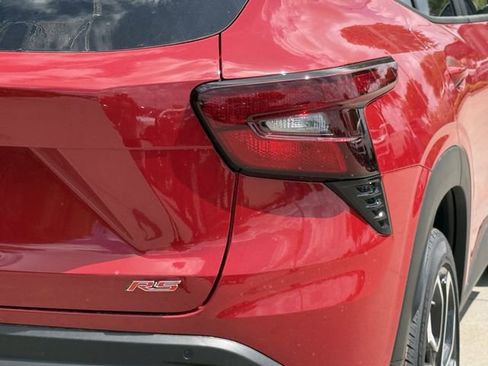 New 2026 Chevrolet Trax RS w/ Sunroof Package FWD image 7
