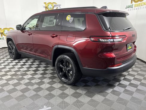 New 2025 Jeep Grand Cherokee L Limited w/ Black Appearance Package AWD/4WD image 6
