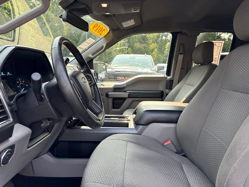Used 2019 Ford F150 XLT w/ Equipment Group 302A Luxury AWD/4WD image 9