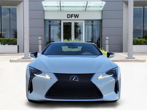 Used 2018 Lexus LC 500 Coupe image 2