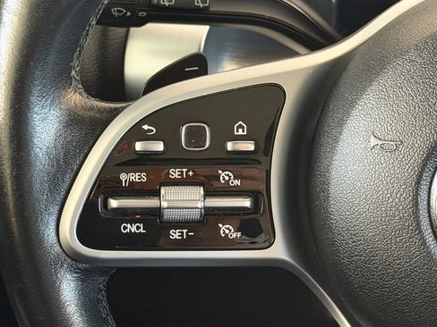 Used 2020 Mercedes-Benz GLB 250 image 35