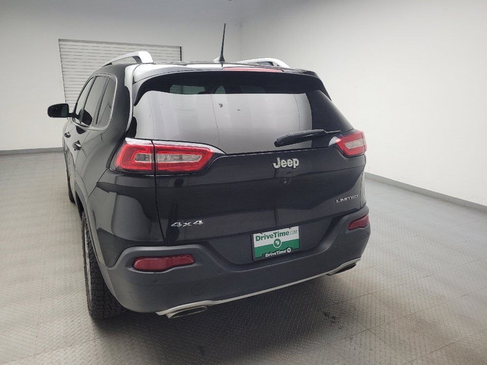 Used 2018 Jeep Cherokee Limited AWD/4WD image 6