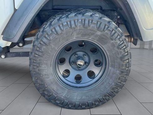 Used 2020 Jeep Gladiator Sport w/ Quick Order Package 24S AWD/4WD image 13