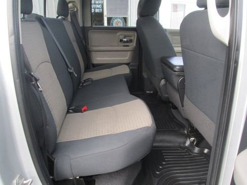 Used 2009 Dodge Ram 1500 Truck SLT image 13