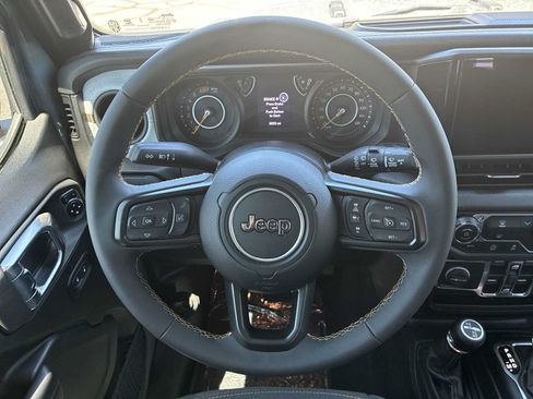Used 2024 Jeep Wrangler Unlimited Sport AWD/4WD image 11