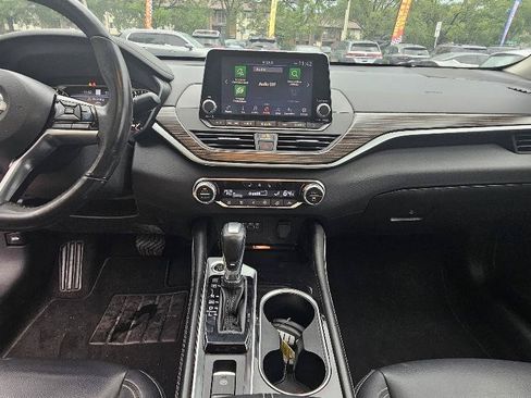 Used 2020 Nissan Altima 2.5 SL FWD image 15