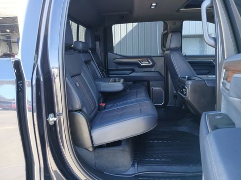 Certified 2022 Chevrolet Silverado 1500 High Country w/ Technology Package image 28