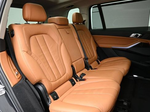 Used 2019 BMW X7 xDrive40i w/ Premium Package AWD/4WD image 26