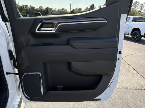 New 2026 Chevrolet Silverado 1500 LT Trail Boss w/ Convenience Package II AWD/4WD image 16