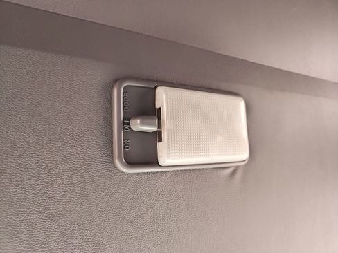 Used 1993 Toyota Pickup Deluxe image 16