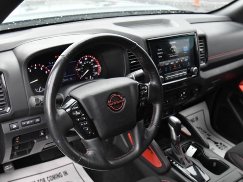Used 2024 Nissan Frontier Pro-X w/ Pro Convenience Package image 14