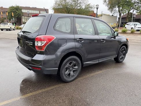 Used 2014 Subaru Forester 2.5i image 8