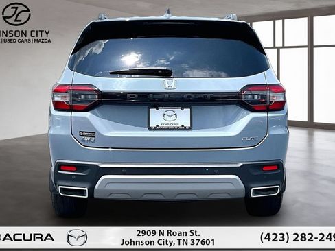 Used 2025 Honda Pilot Elite image 4