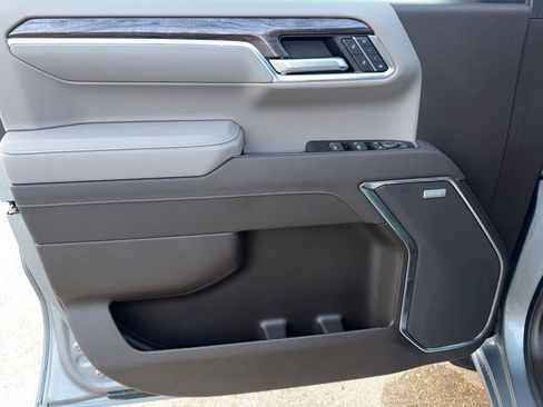 Certified 2025 Chevrolet Silverado 1500 LTZ w/ Z71 Off-Road Package image 13