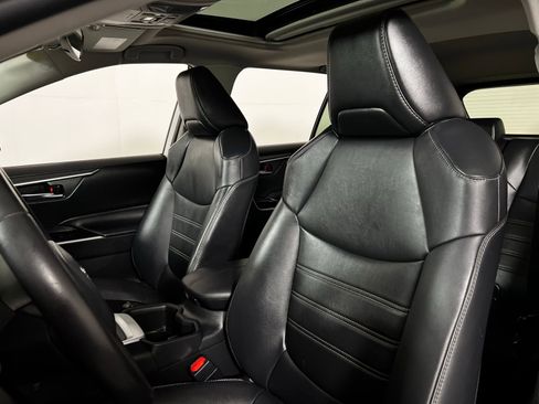 Certified 2022 Toyota RAV4 XLE Premium image 13