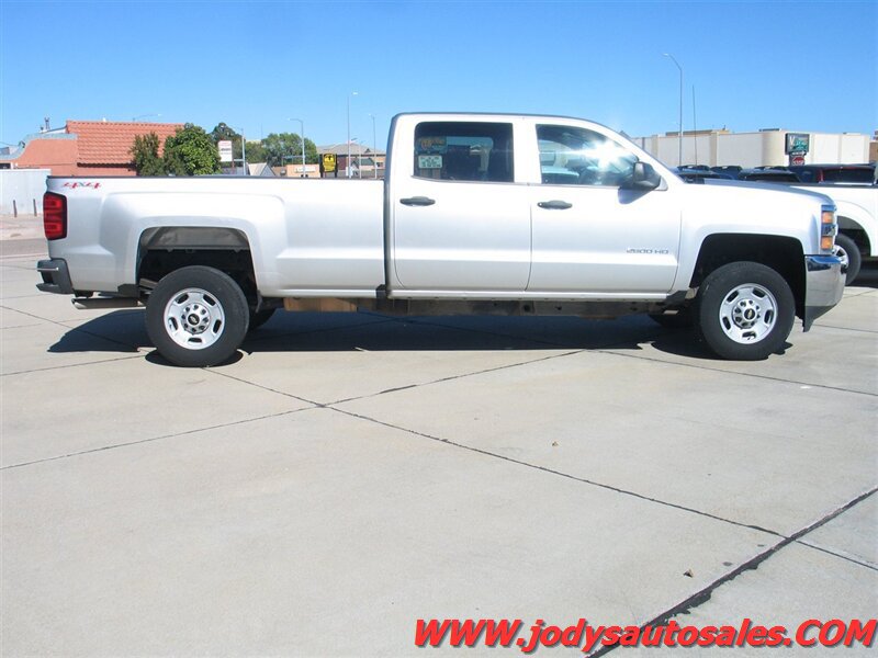 Used 2017 Chevrolet Silverado 2500 W/T AWD/4WD image 32