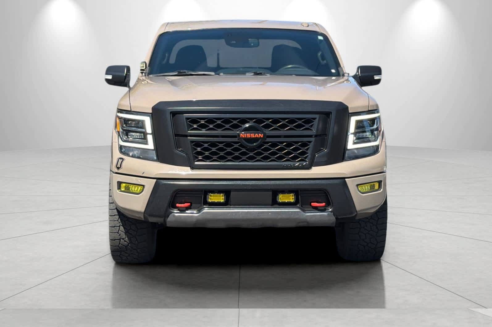 Used 2021 Nissan Titan PRO-4X w/ Off Road Protection Package AWD/4WD image 10