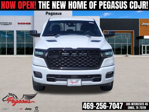 New 2026 RAM 1500 Express AWD/4WD image 6