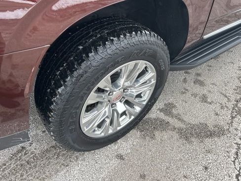 Used 2022 GMC Yukon XL Denali image 21