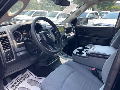 Used 2013 RAM 1500 Express RWD image 9