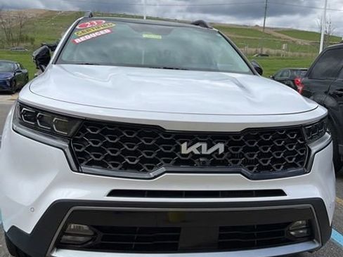Certified 2023 Kia Sorento SX Prestige AWD/4WD image 1