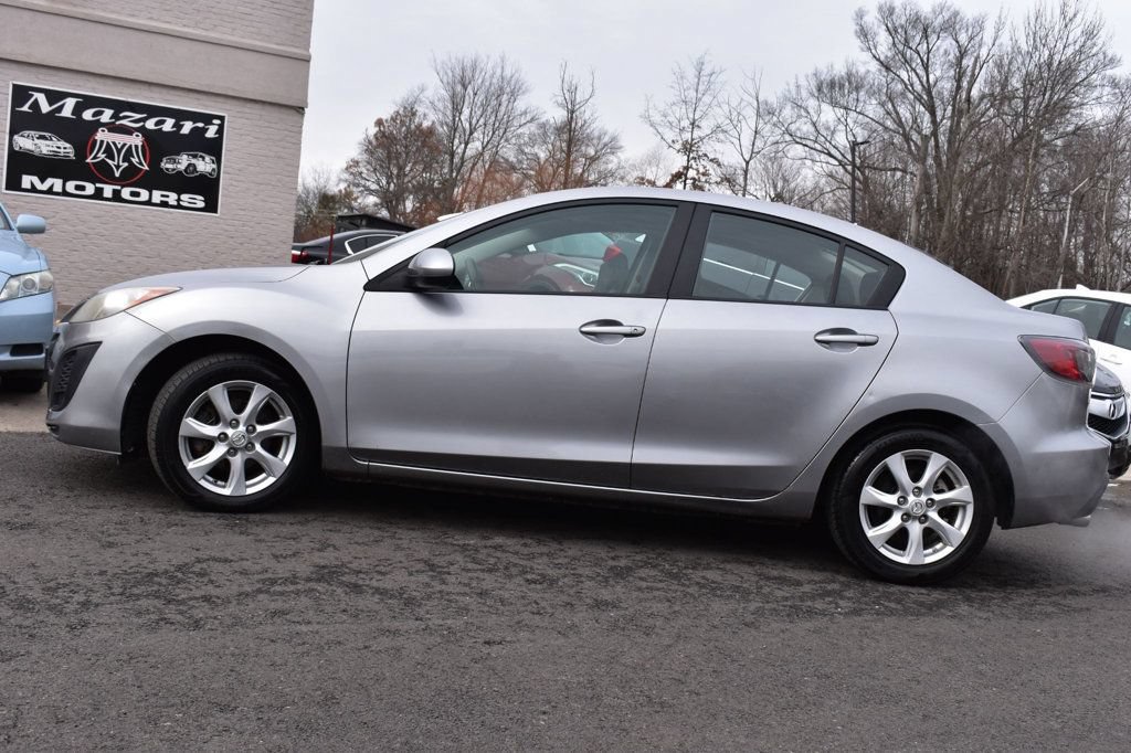 Used 2011 MAZDA MAZDA3 i Touring FWD image 3