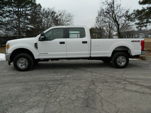 Used 2017 Ford F350 XL w/ Power Equipment Group image 4