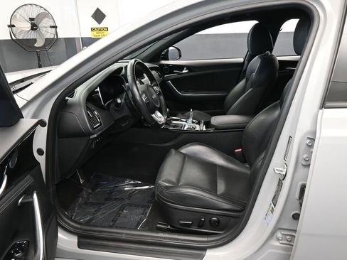 Used 2022 Kia Stinger GT-Line image 11