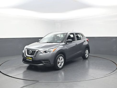 Used 2020 Nissan Kicks S FWD image 38