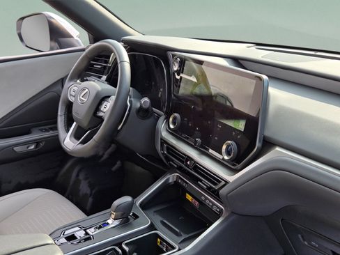 Certified 2025 Lexus TX 350 FWD w/ Technology Package image 28